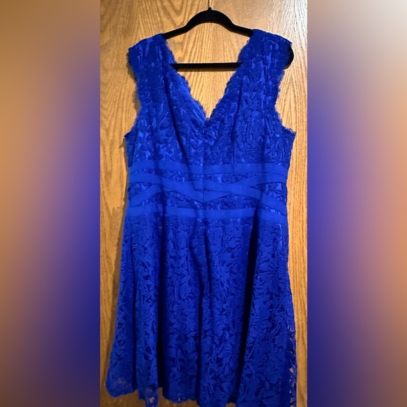 Tadashi Shoji Dress - Picture 2 of 4